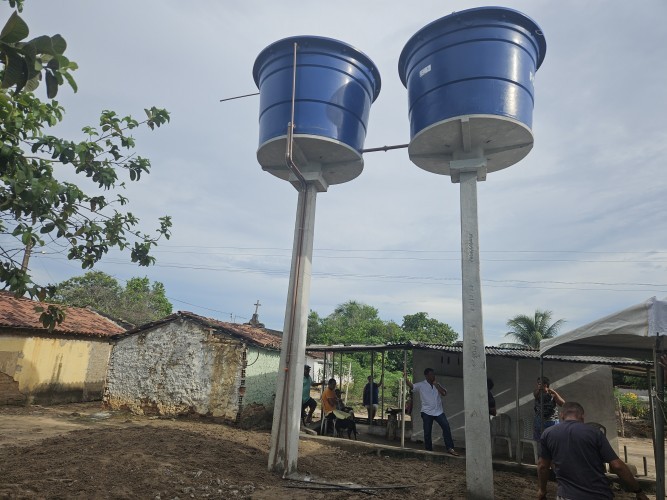 Prefeitura iniciou a encanação para o abastecimento de água do sitio Bonita